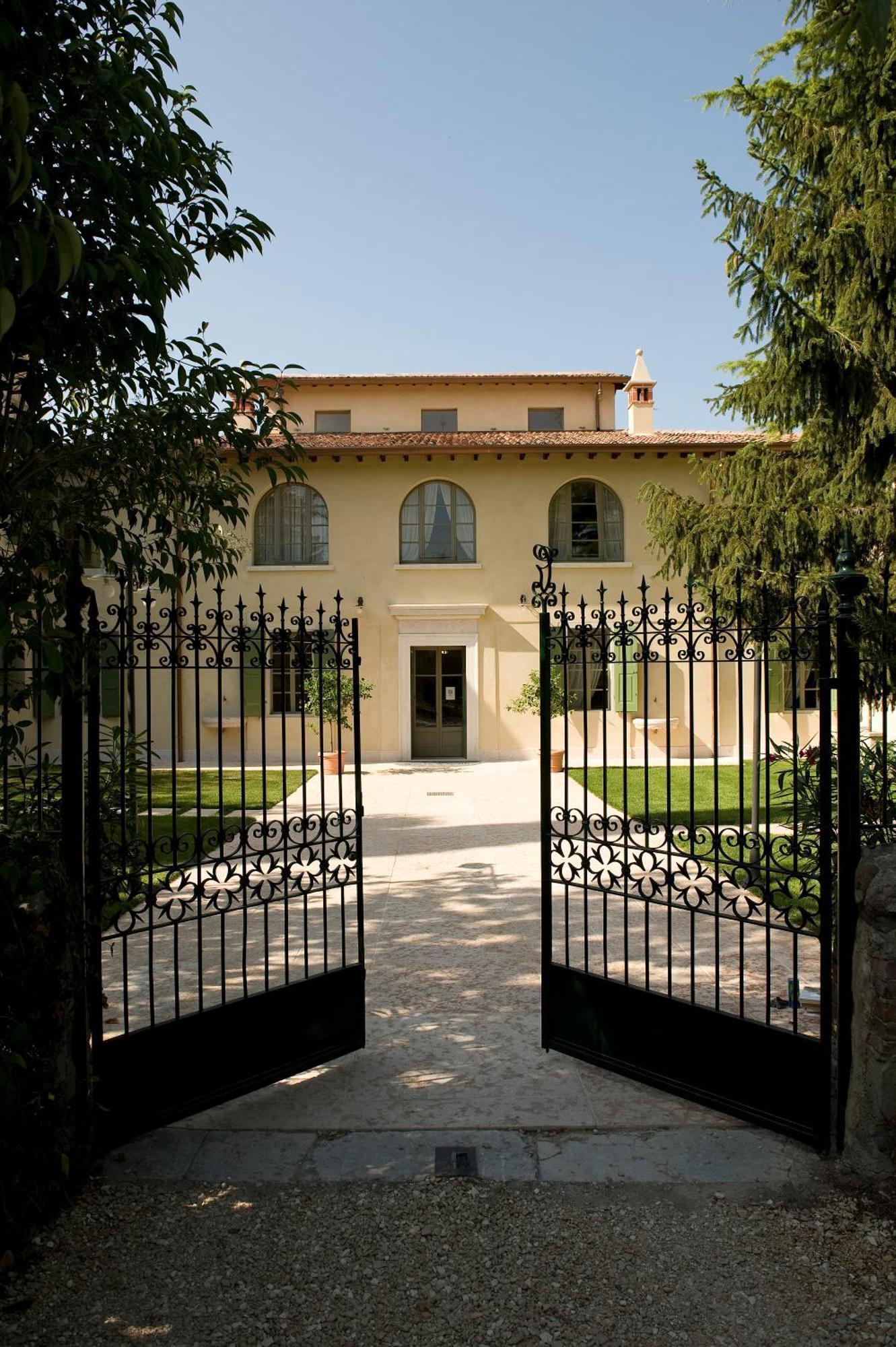 Relais Corte Cavalli Ponti sul Mincio Esterno foto