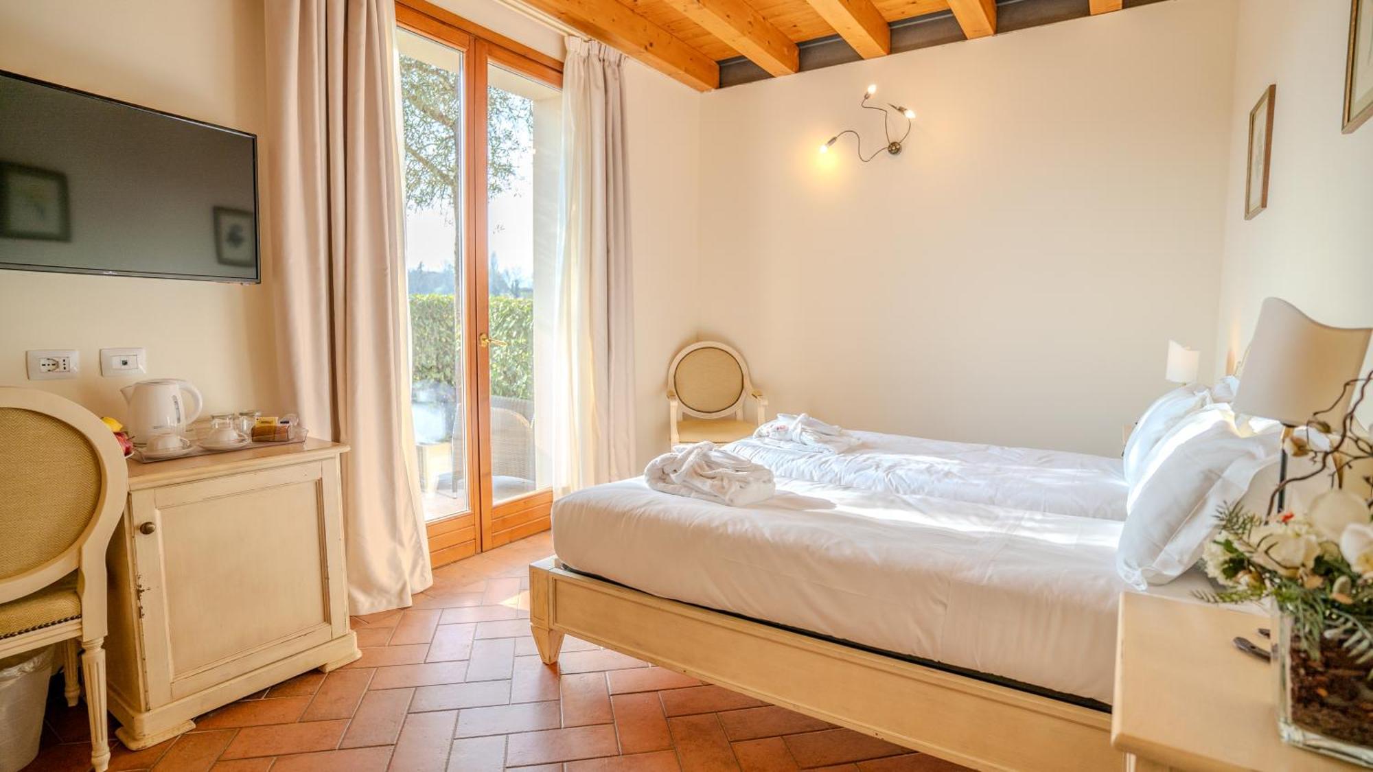 Relais Corte Cavalli Ponti sul Mincio Esterno foto